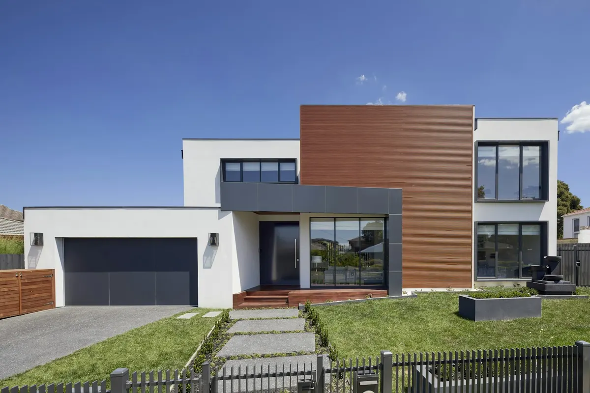 Konyaaltı Sahilde 3+1 Kiralık Eşyalı Daire - görsel 1